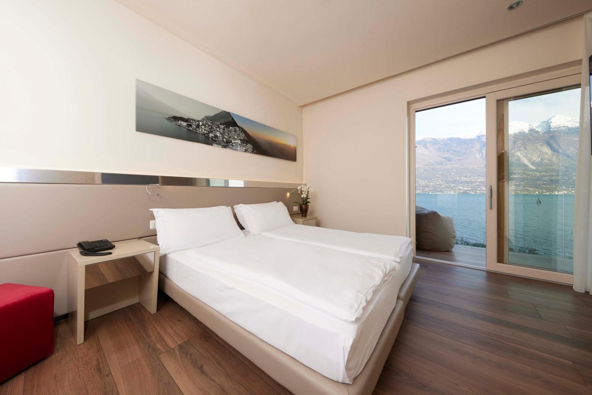Hotel Atilius - Adults Only リモーネ・スル・ガルダ 部屋 写真